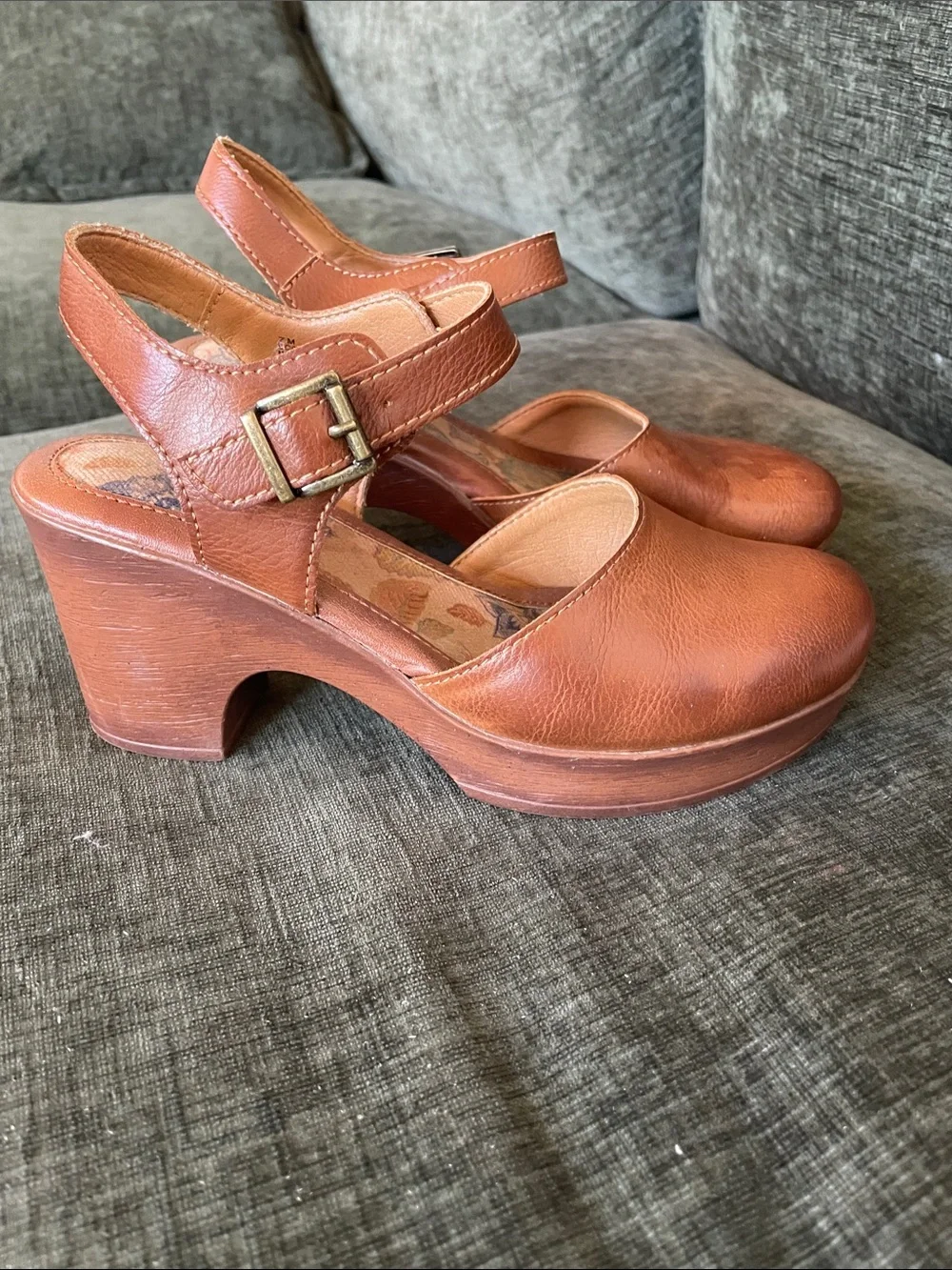 boc Brown Leather Platform Mary Jane Sandals
